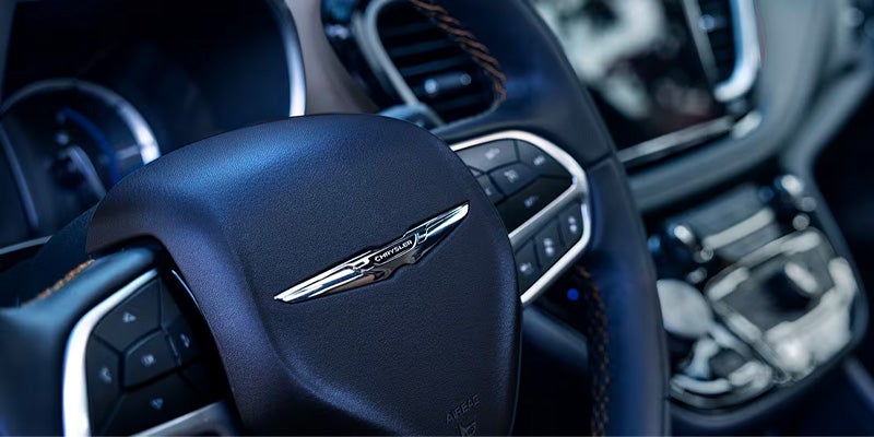 2024 Chrysler Pacifica Plug-In Hybrid interior
