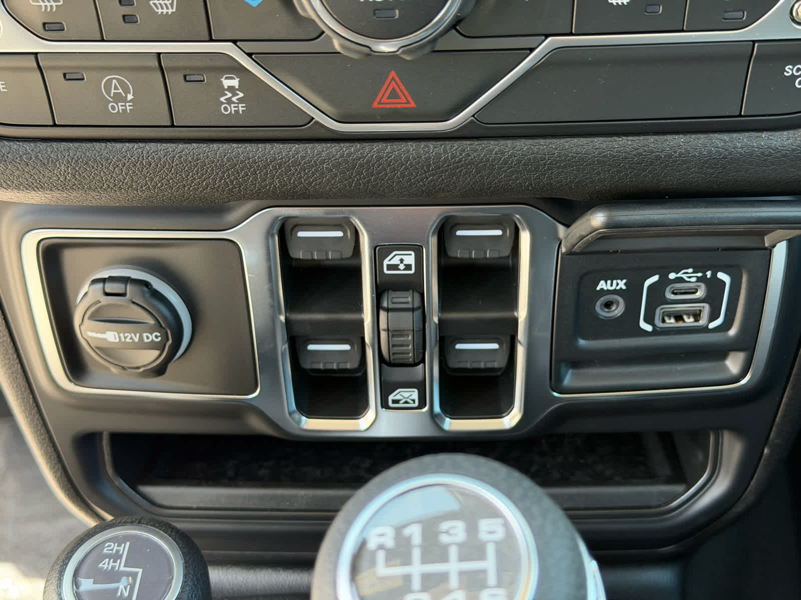 2027 Jeep Wrangler WRANGLER 4-DOOR SPORT S
