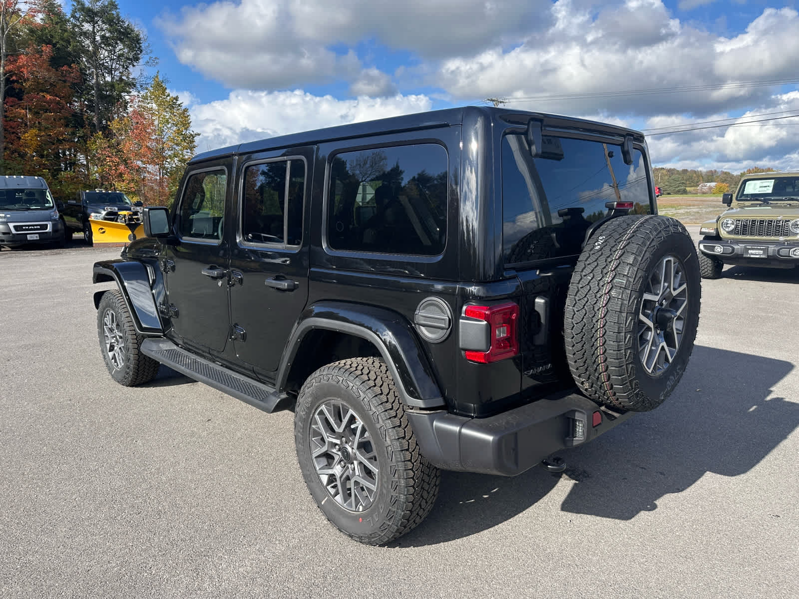 2025 Jeep Wrangler WRANGLER 4-DOOR SAHARA