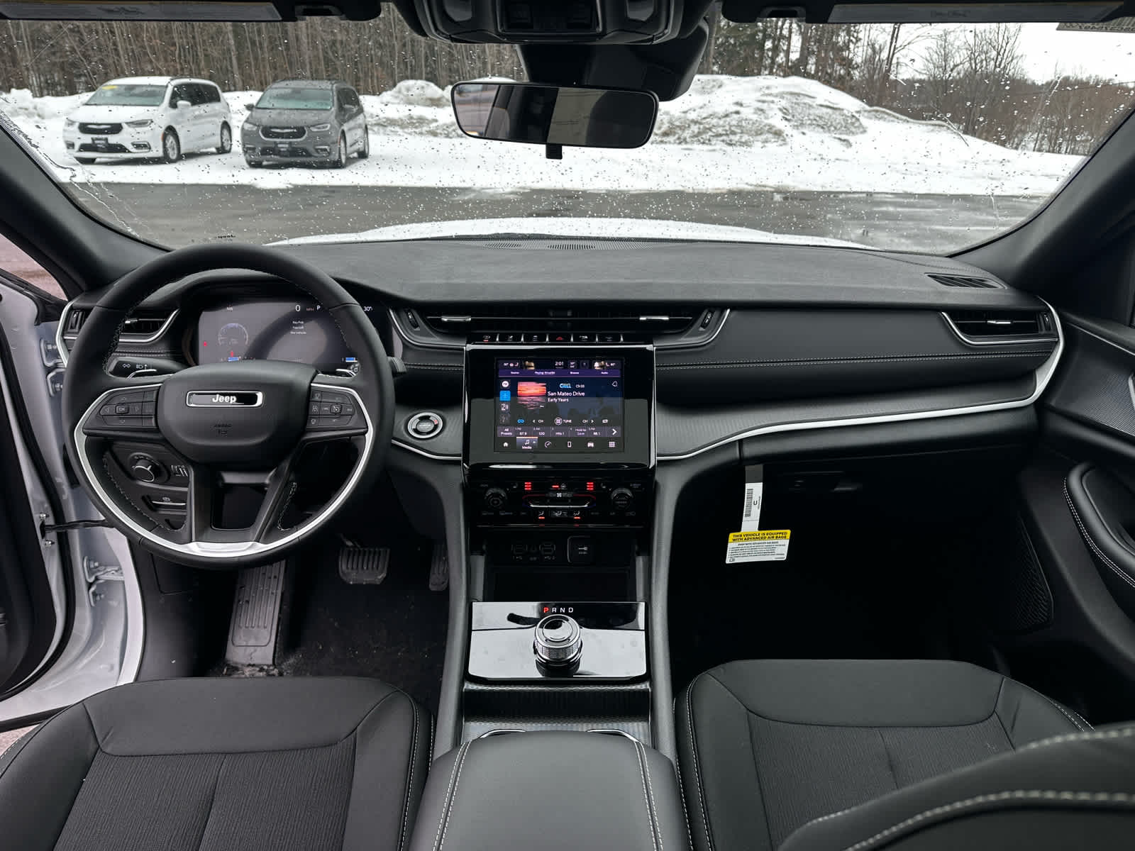 2025 Jeep Grand Cherokee GRAND CHEROKEE LAREDO X 4X4