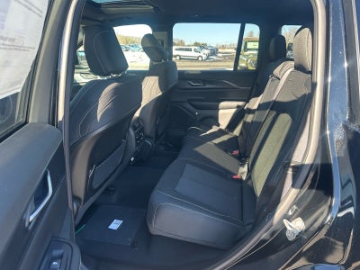 2026 Jeep Grand Cherokee GRAND CHEROKEE LAREDO X 4X4