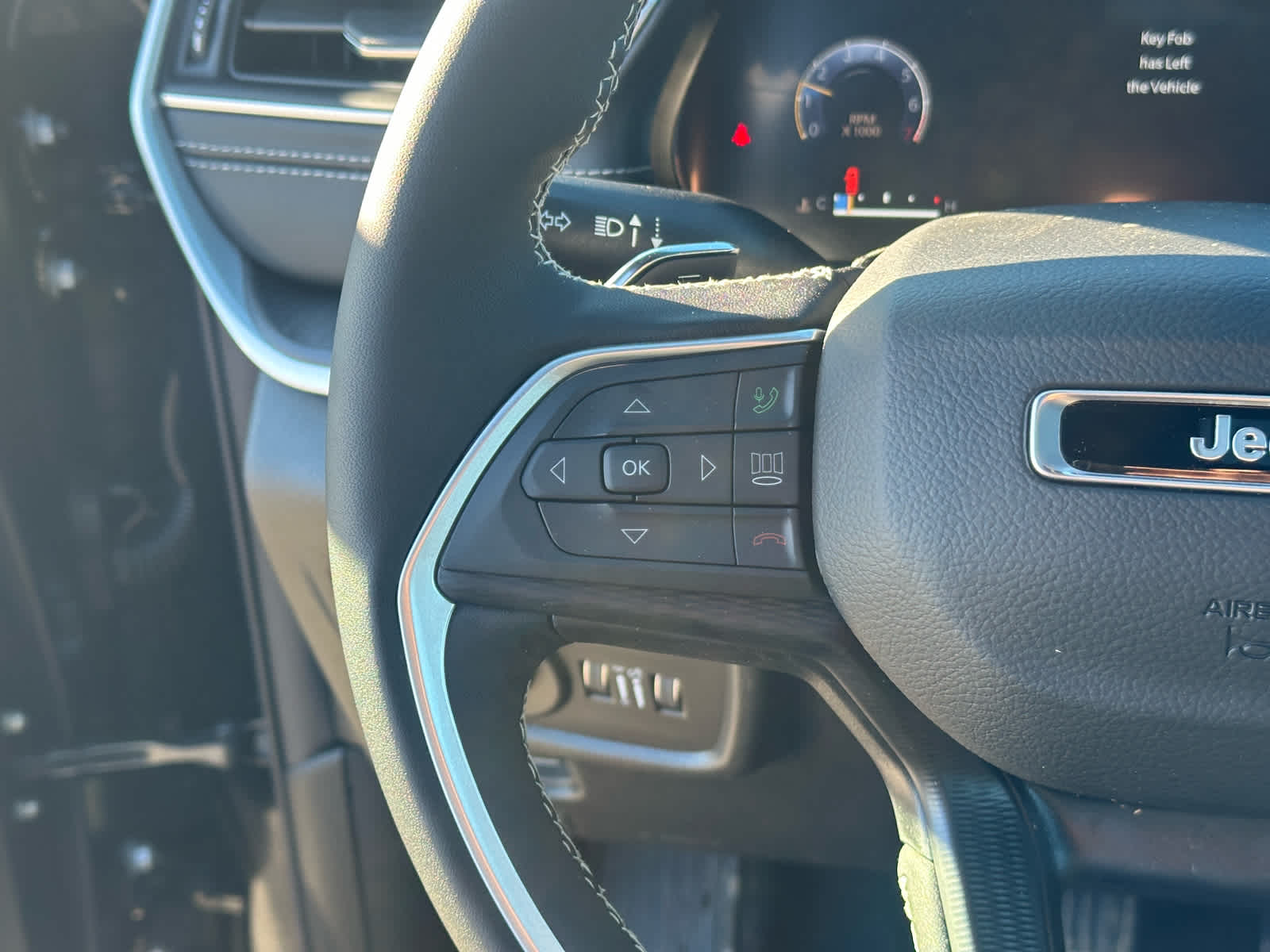 2026 Jeep Grand Cherokee GRAND CHEROKEE LAREDO X 4X4