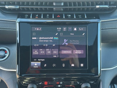 2026 Jeep Grand Cherokee GRAND CHEROKEE LAREDO X 4X4