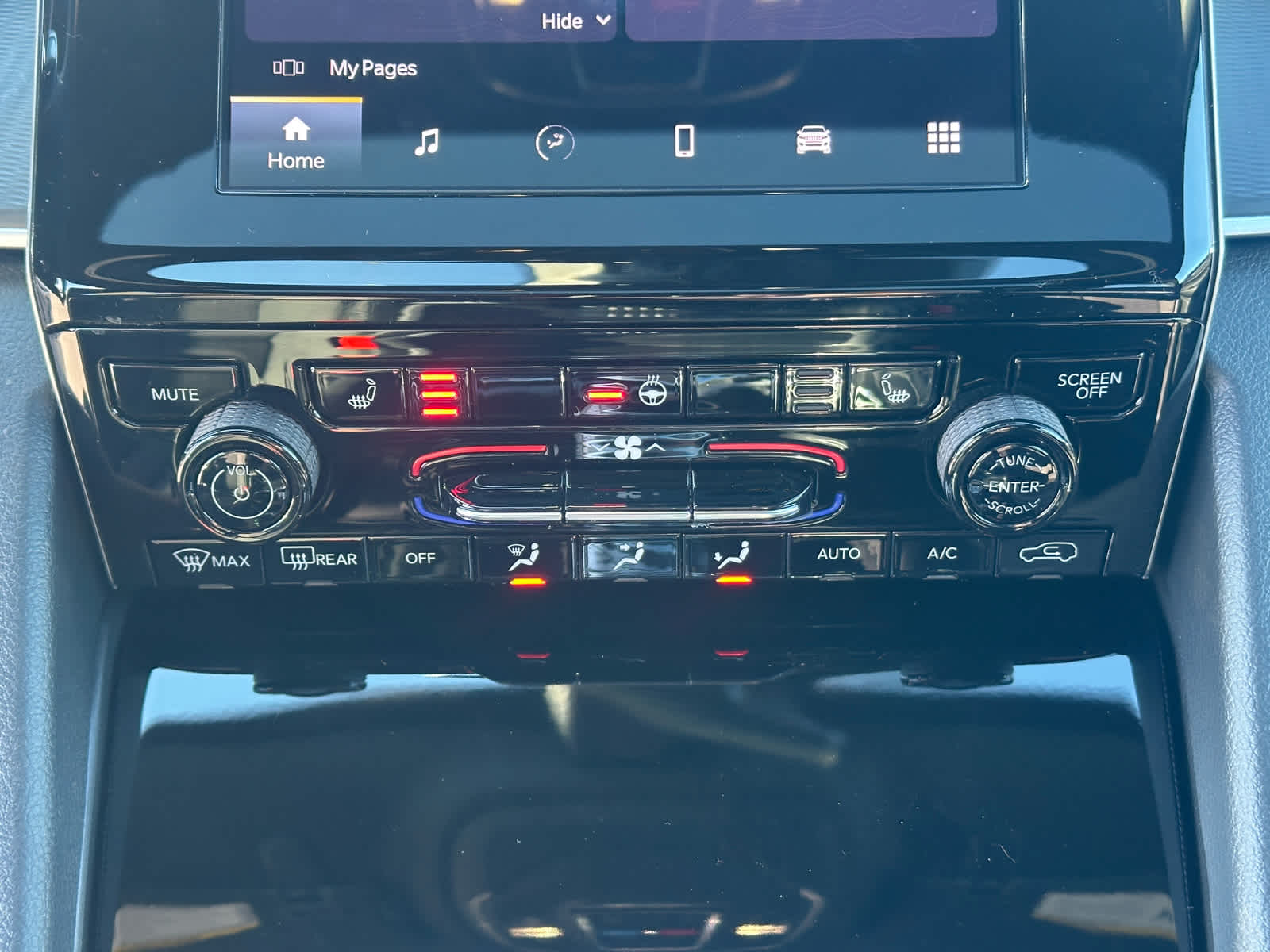 2026 Jeep Grand Cherokee GRAND CHEROKEE LAREDO X 4X4