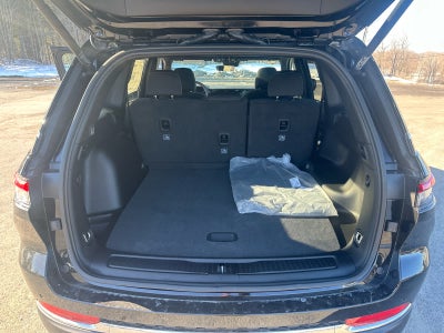 2026 Jeep Grand Cherokee GRAND CHEROKEE LAREDO X 4X4