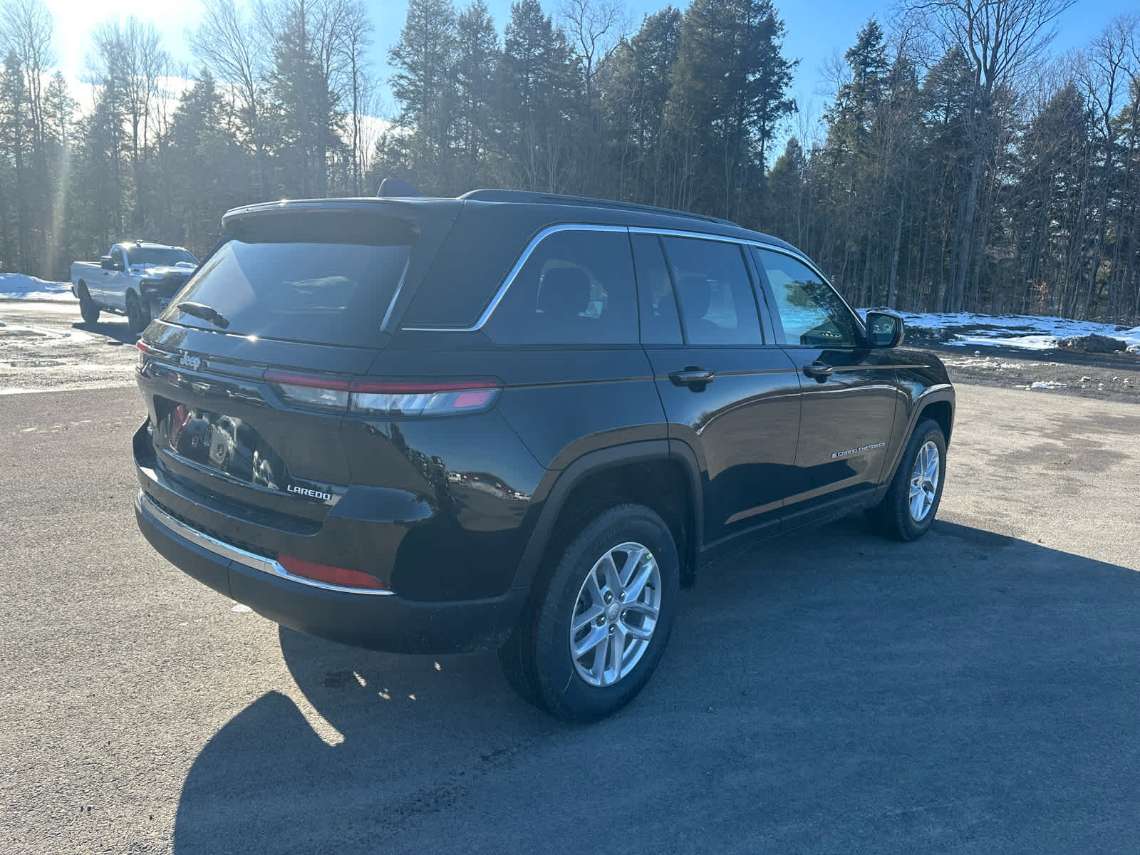 2026 Jeep Grand Cherokee GRAND CHEROKEE LAREDO X 4X4