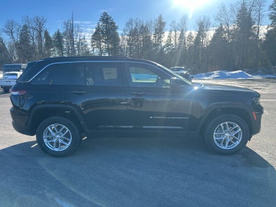 2026 Jeep Grand Cherokee GRAND CHEROKEE LAREDO X 4X4