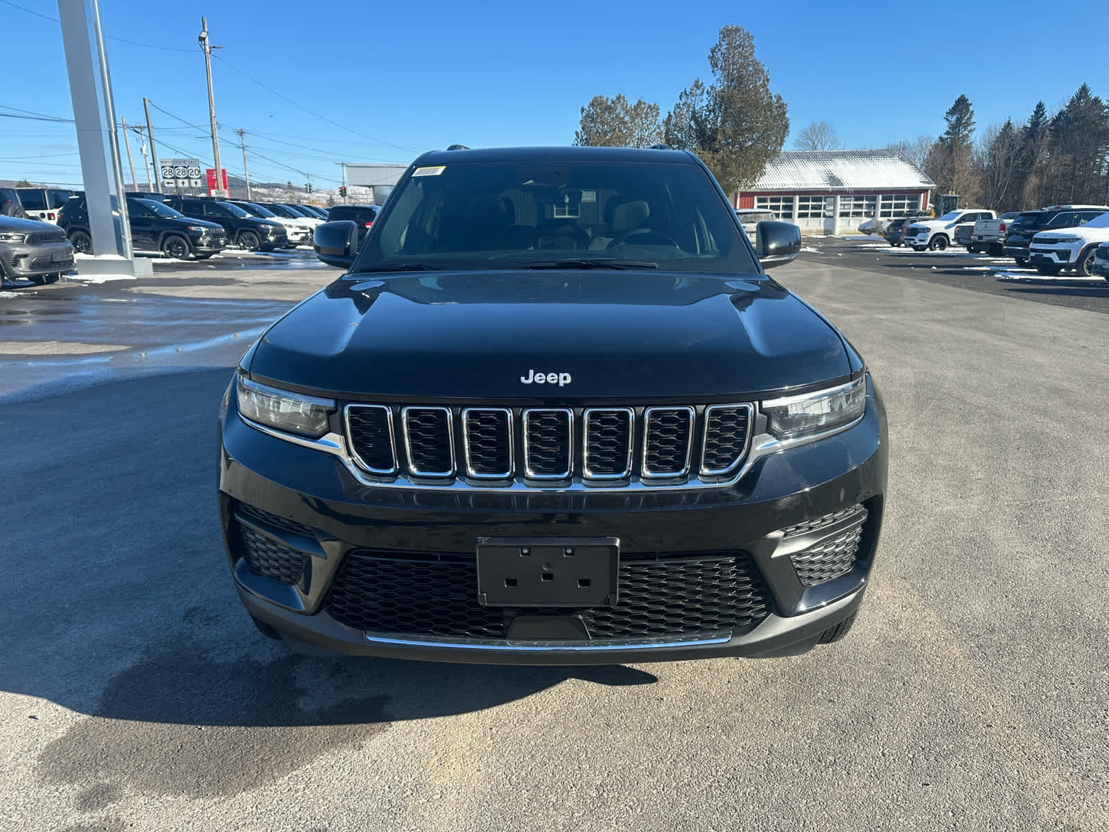 2026 Jeep Grand Cherokee GRAND CHEROKEE LAREDO X 4X4