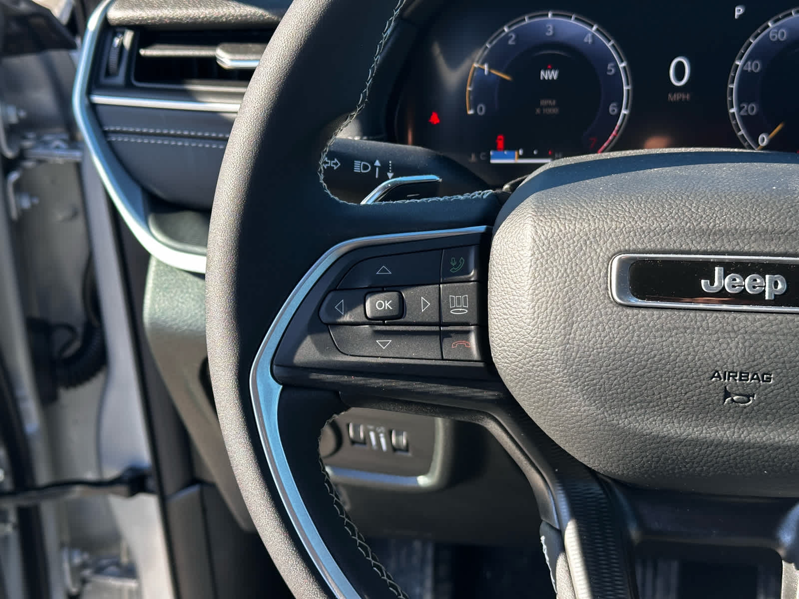 2026 Jeep Grand Cherokee GRAND CHEROKEE LAREDO 4X4