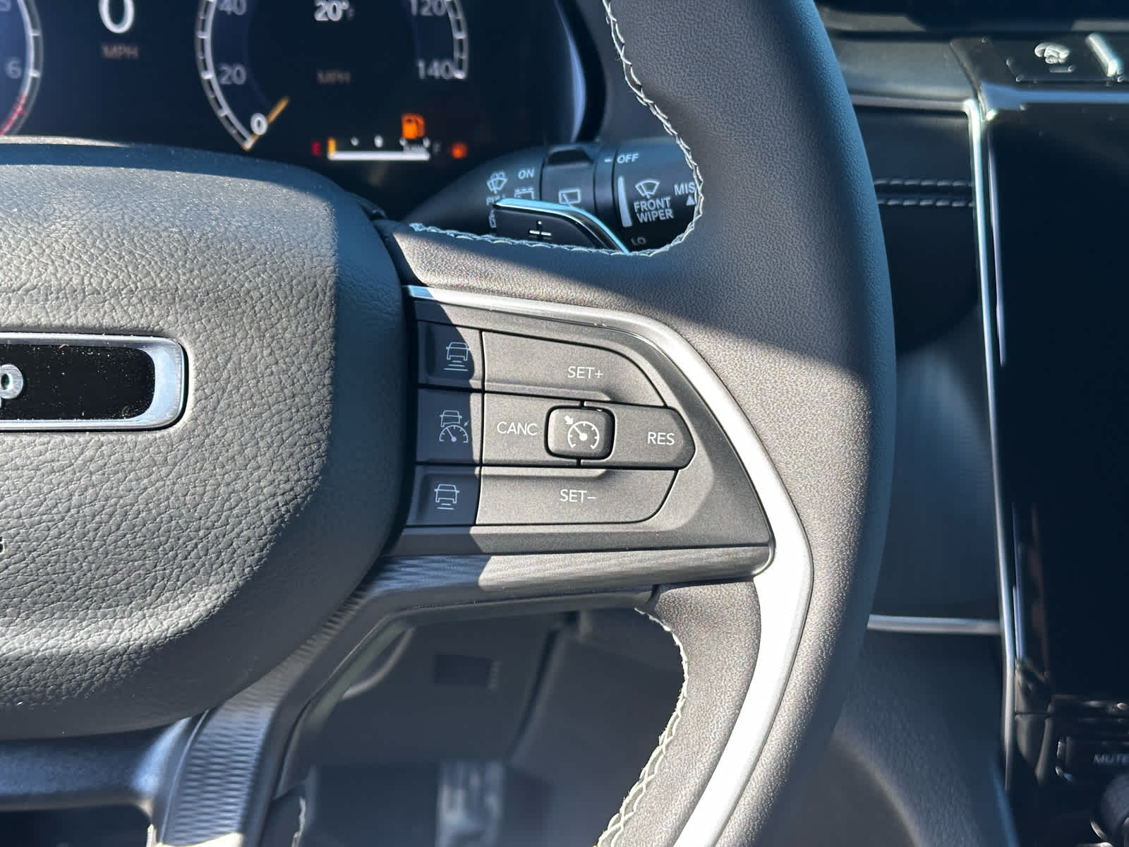 2026 Jeep Grand Cherokee GRAND CHEROKEE LAREDO 4X4