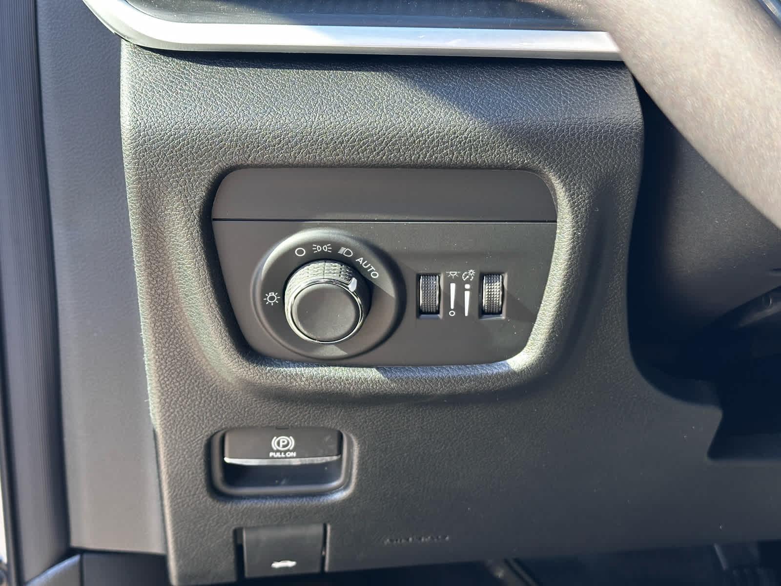 2026 Jeep Grand Cherokee GRAND CHEROKEE LAREDO 4X4