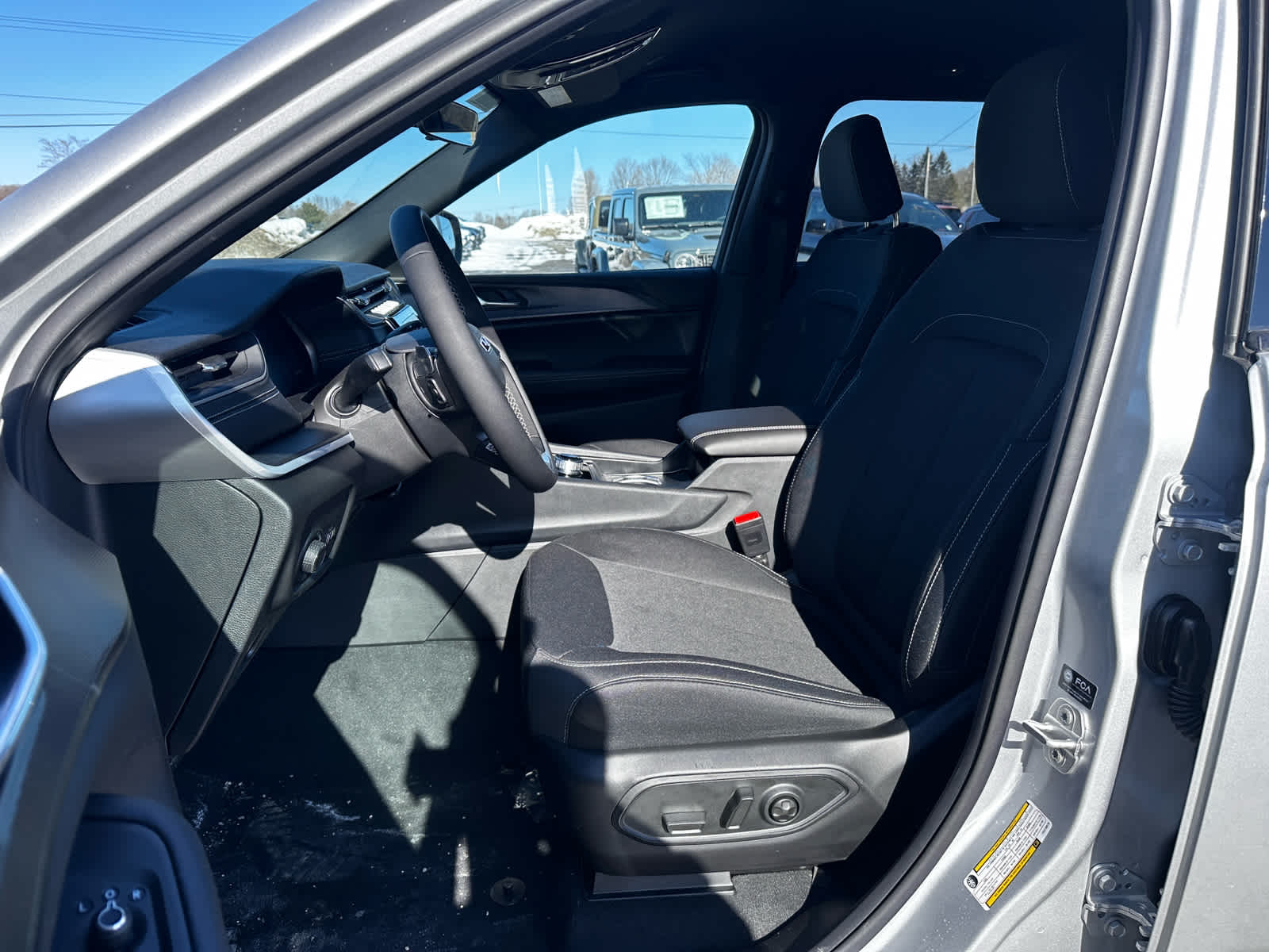 2026 Jeep Grand Cherokee GRAND CHEROKEE LAREDO 4X4