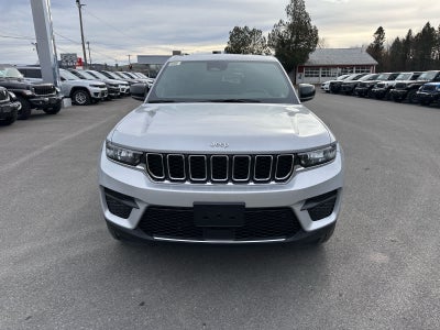 2025 Jeep Grand Cherokee GRAND CHEROKEE LAREDO X 4X4