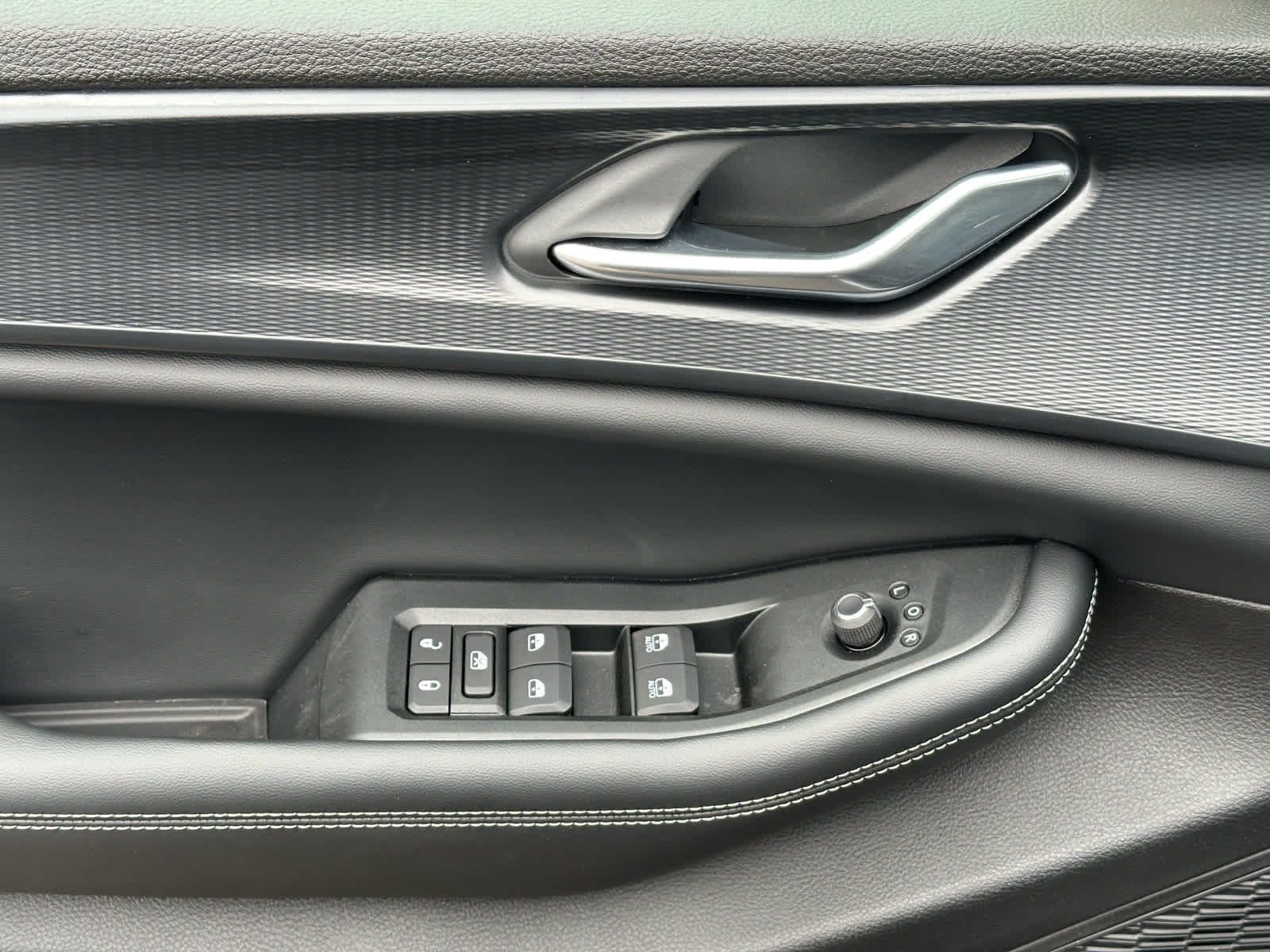 2026 Jeep Grand Cherokee GRAND CHEROKEE LAREDO X 4X4