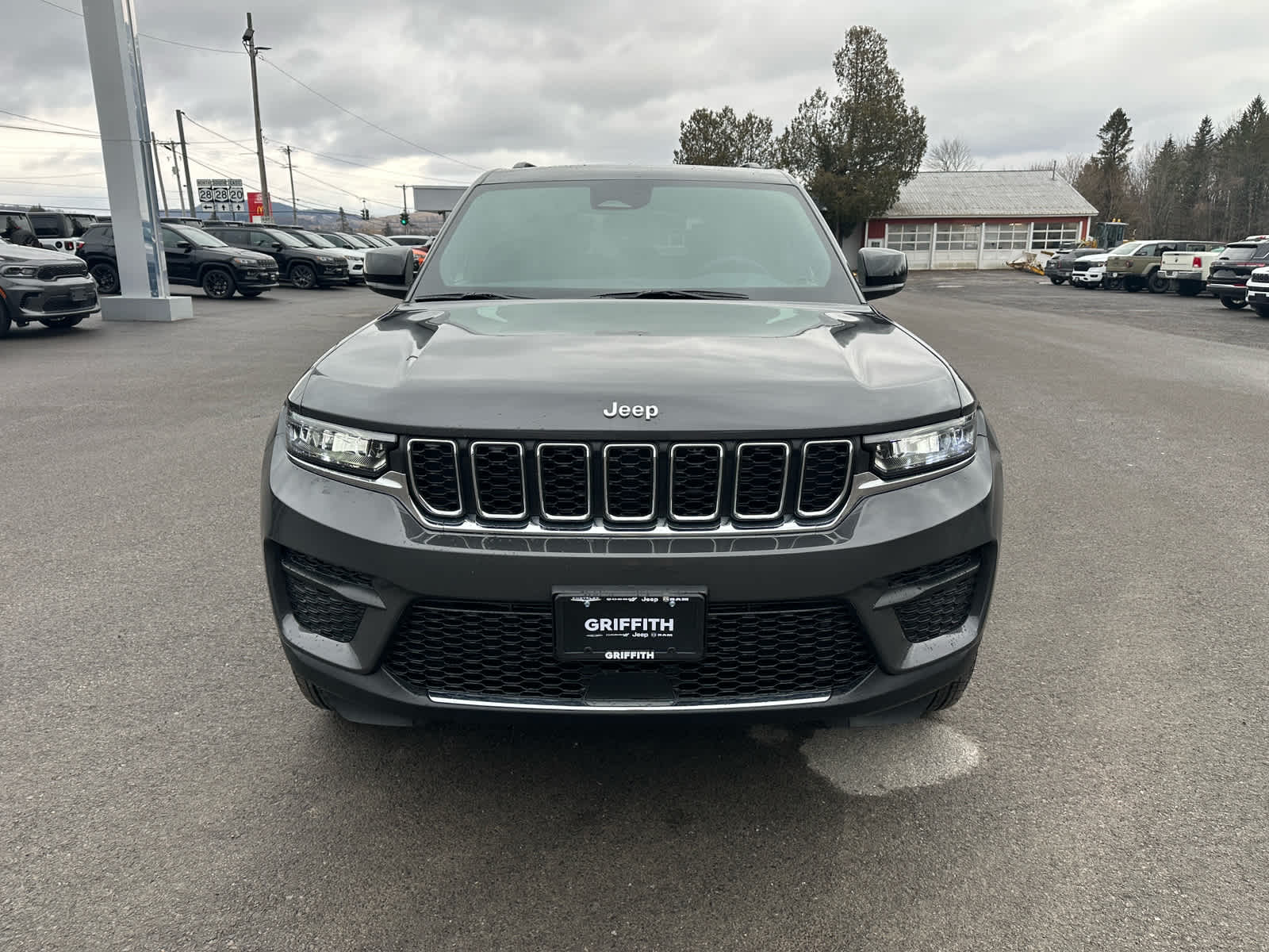 2026 Jeep Grand Cherokee GRAND CHEROKEE LAREDO X 4X4