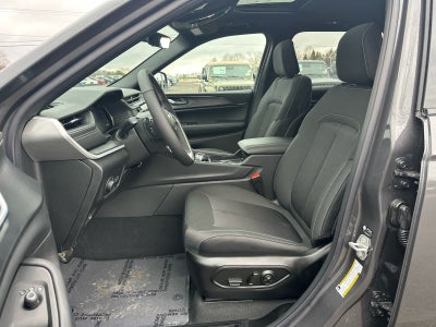 2026 Jeep Grand Cherokee GRAND CHEROKEE LAREDO X 4X4