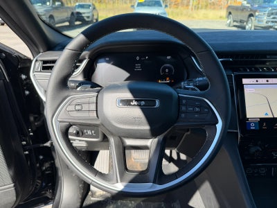 2027 Jeep Grand Cherokee GRAND CHEROKEE LAREDO X 4X4