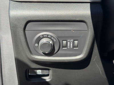 2027 Jeep Grand Cherokee GRAND CHEROKEE LAREDO X 4X4