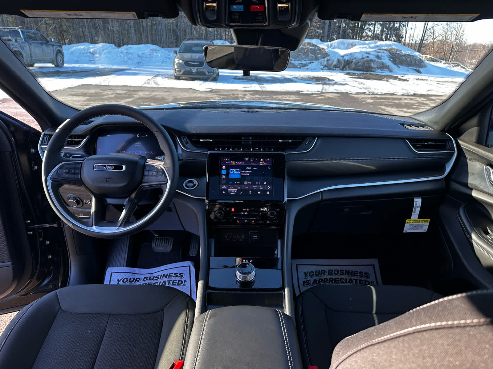 2025 Jeep Grand Cherokee GRAND CHEROKEE LAREDO X 4X4