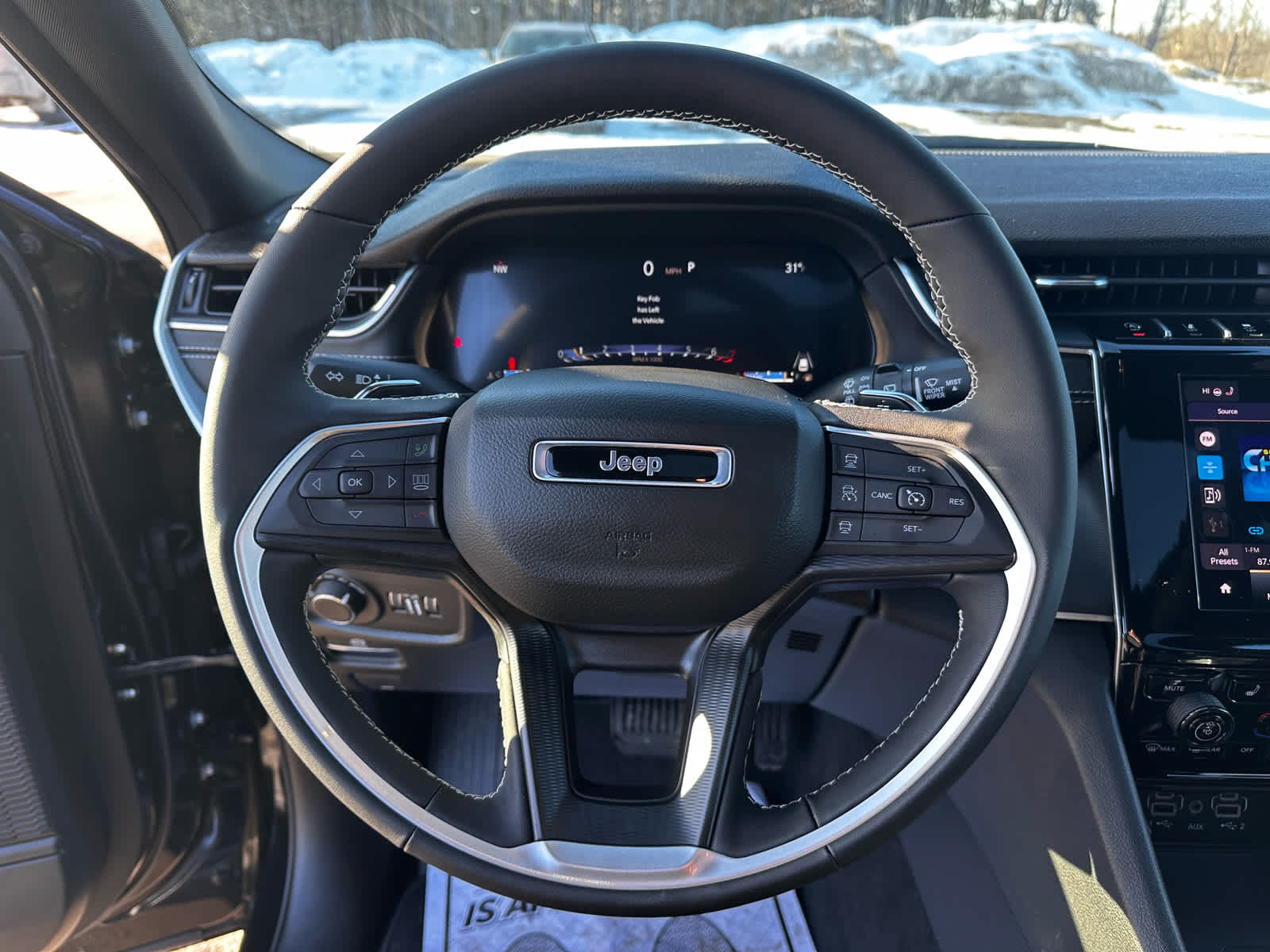 2025 Jeep Grand Cherokee GRAND CHEROKEE LAREDO X 4X4