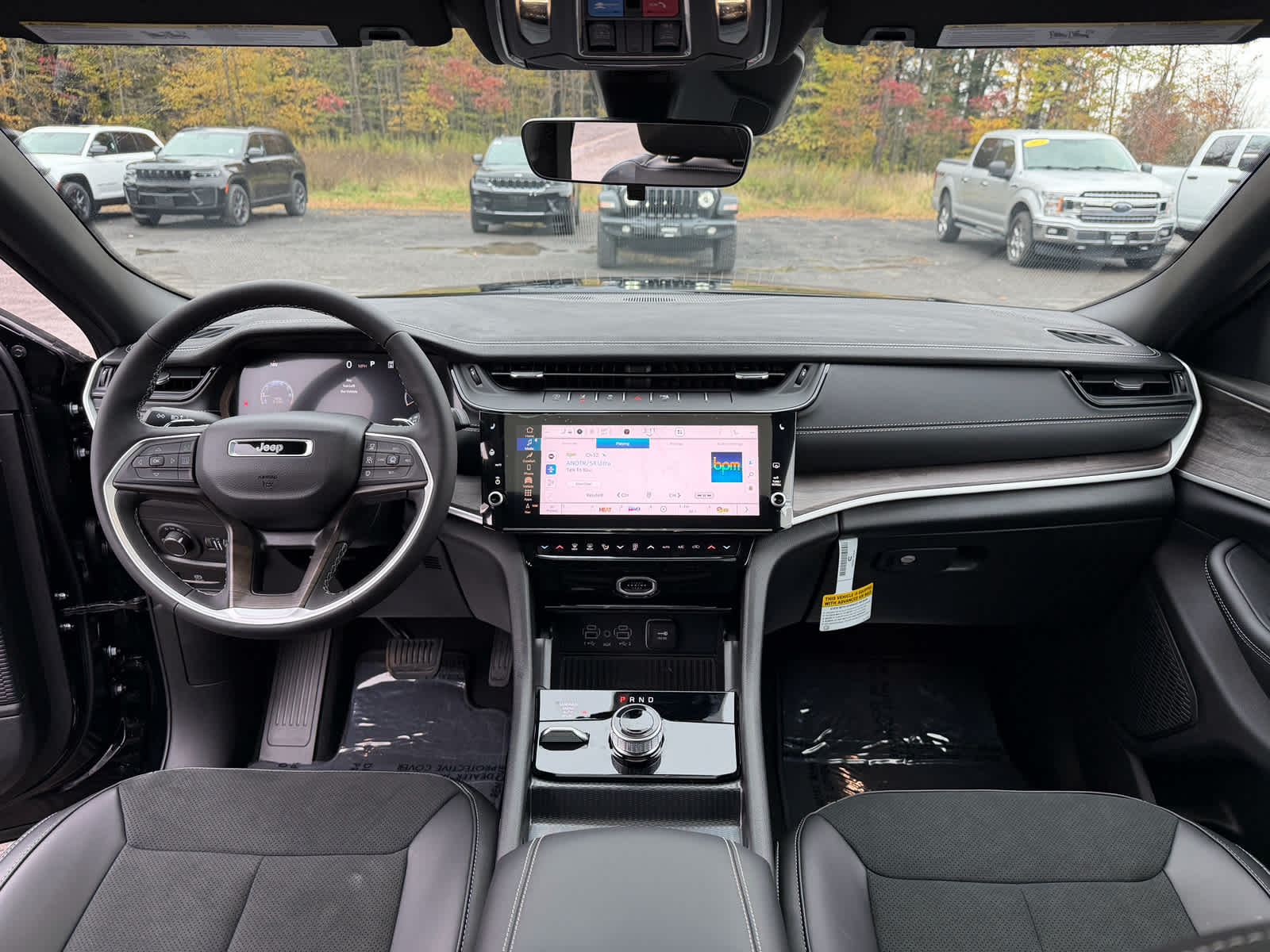 2027 Jeep Grand Cherokee GRAND CHEROKEE LAREDO ALTITUDE 4X4