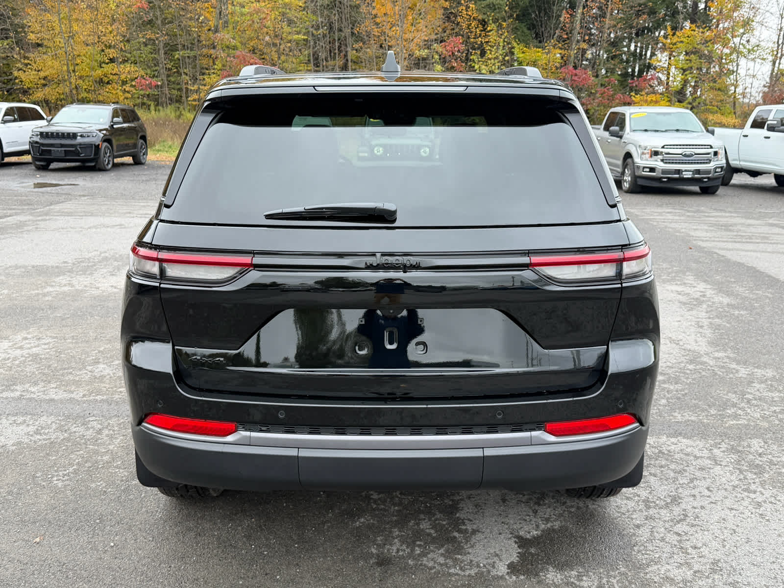 2027 Jeep Grand Cherokee GRAND CHEROKEE LAREDO ALTITUDE 4X4