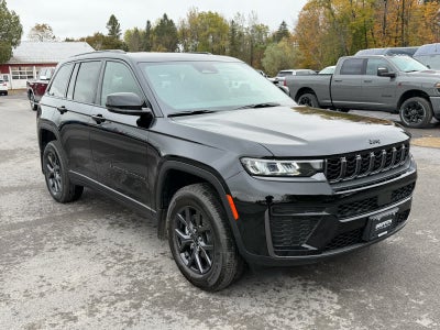 2027 Jeep Grand Cherokee GRAND CHEROKEE LAREDO ALTITUDE 4X4
