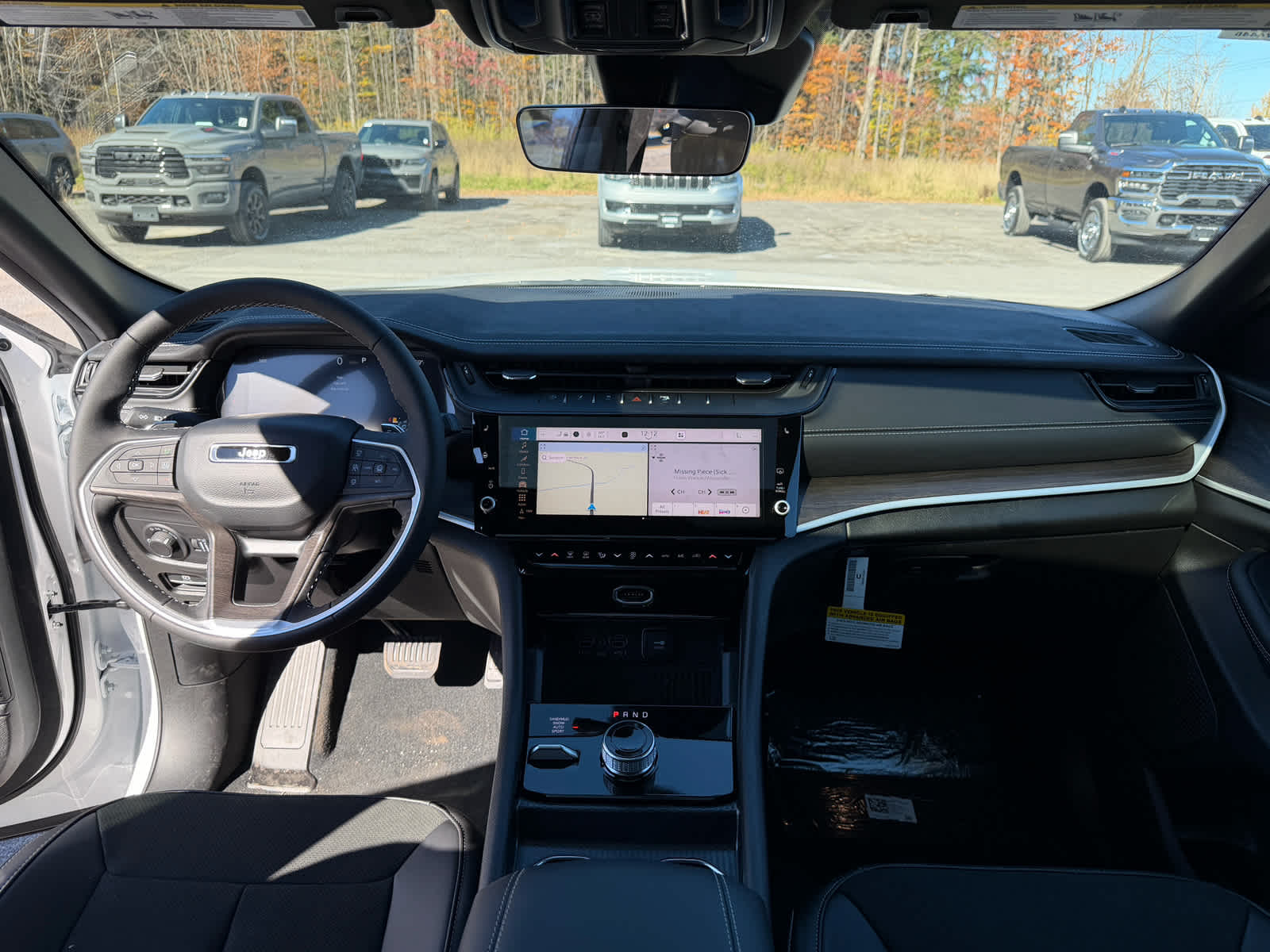 2027 Jeep Grand Cherokee GRAND CHEROKEE LAREDO ALTITUDE 4X4