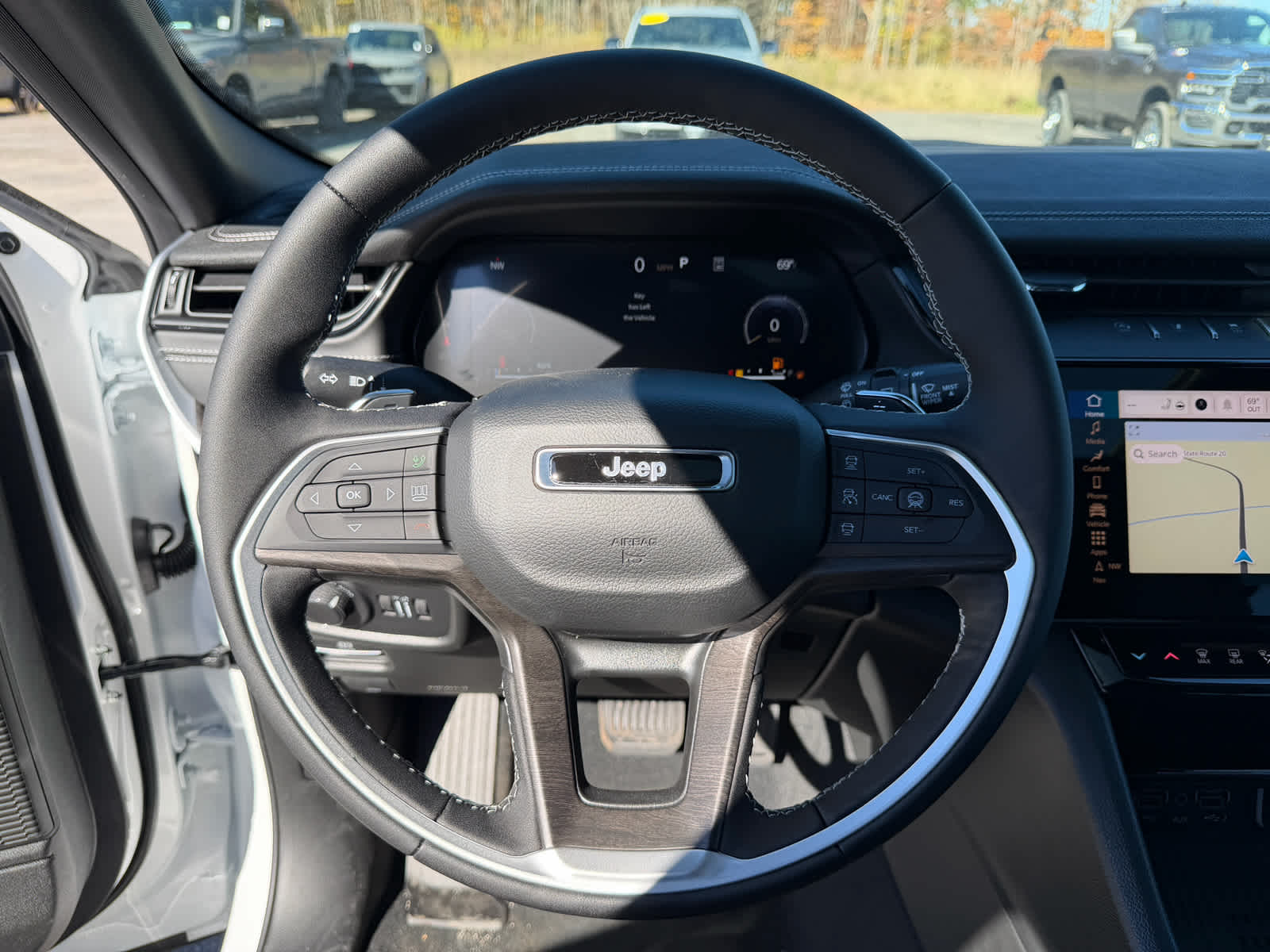 2027 Jeep Grand Cherokee GRAND CHEROKEE LAREDO ALTITUDE 4X4