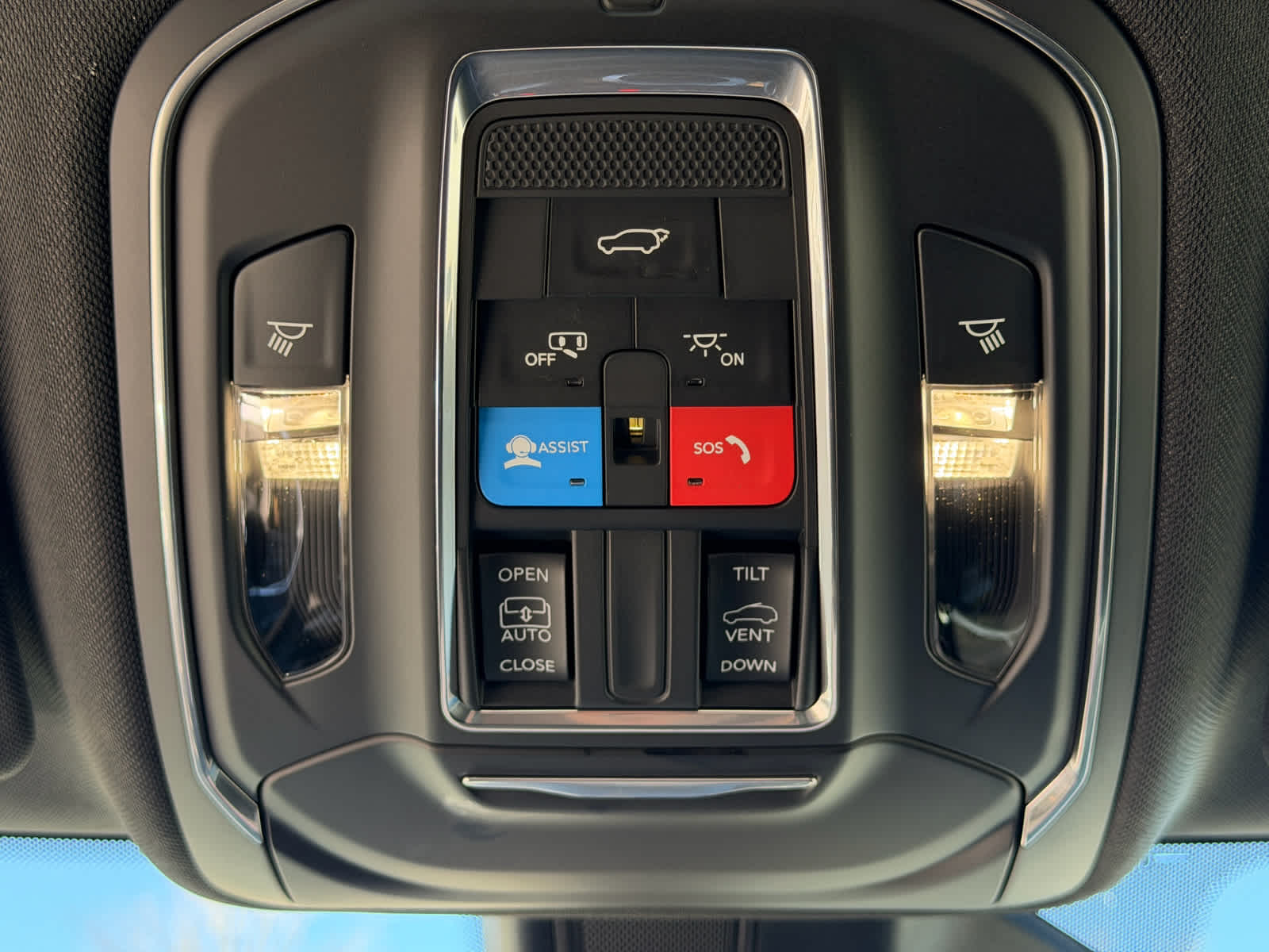 2027 Jeep Grand Cherokee GRAND CHEROKEE LAREDO ALTITUDE 4X4