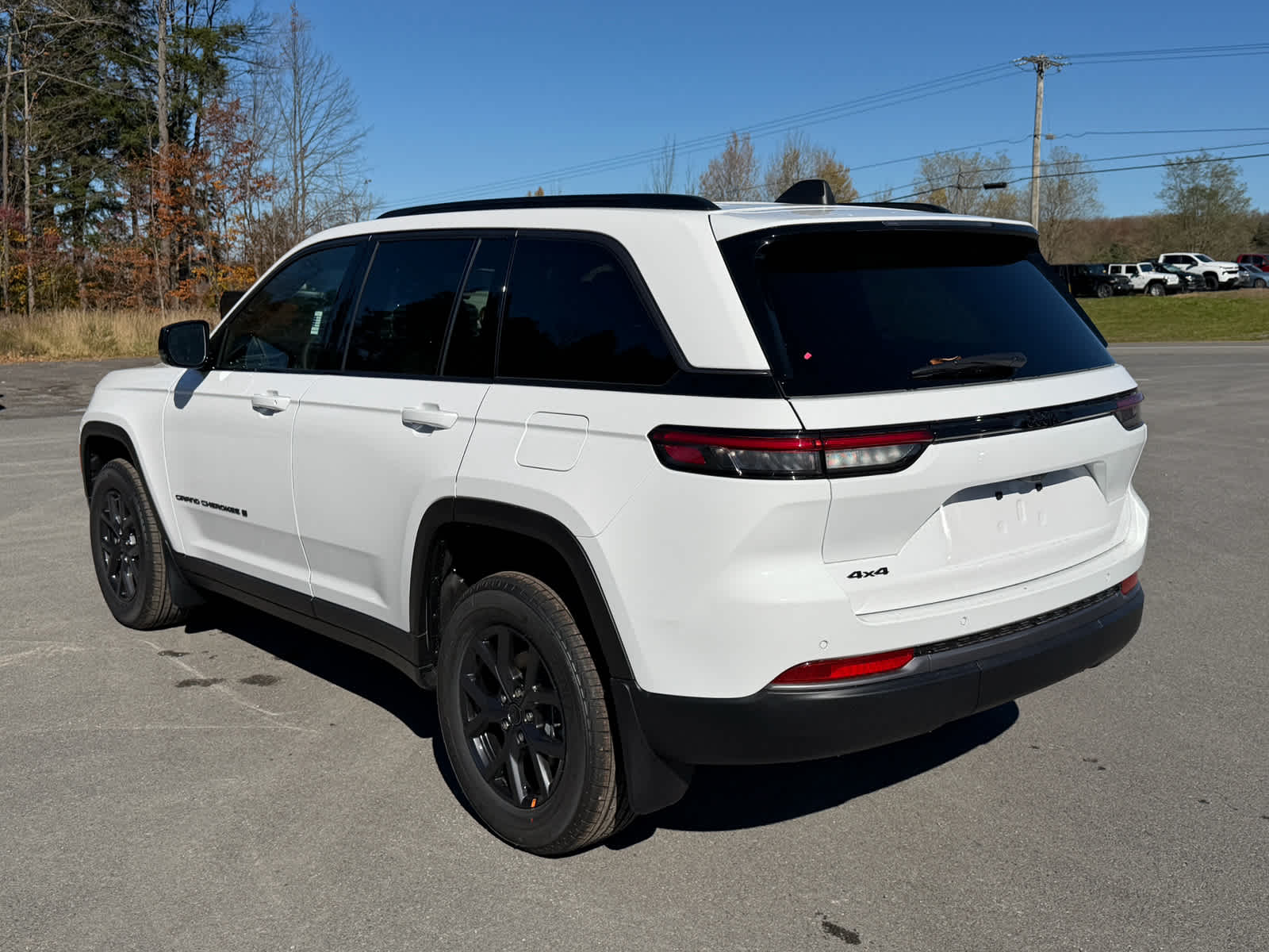 2027 Jeep Grand Cherokee GRAND CHEROKEE LAREDO ALTITUDE 4X4
