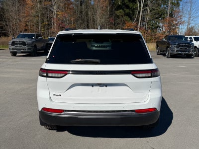 2027 Jeep Grand Cherokee GRAND CHEROKEE LAREDO ALTITUDE 4X4