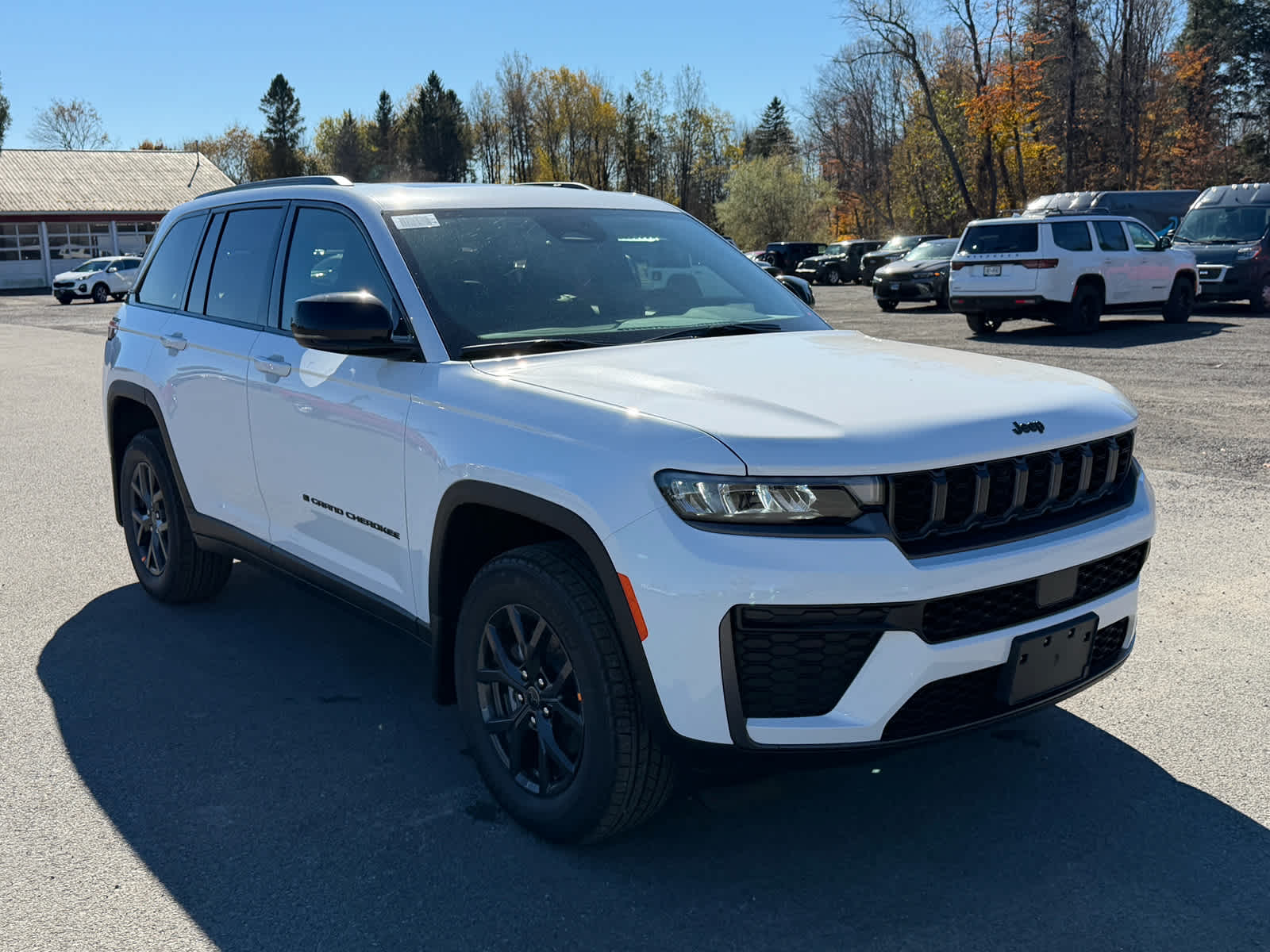 2027 Jeep Grand Cherokee GRAND CHEROKEE LAREDO ALTITUDE 4X4