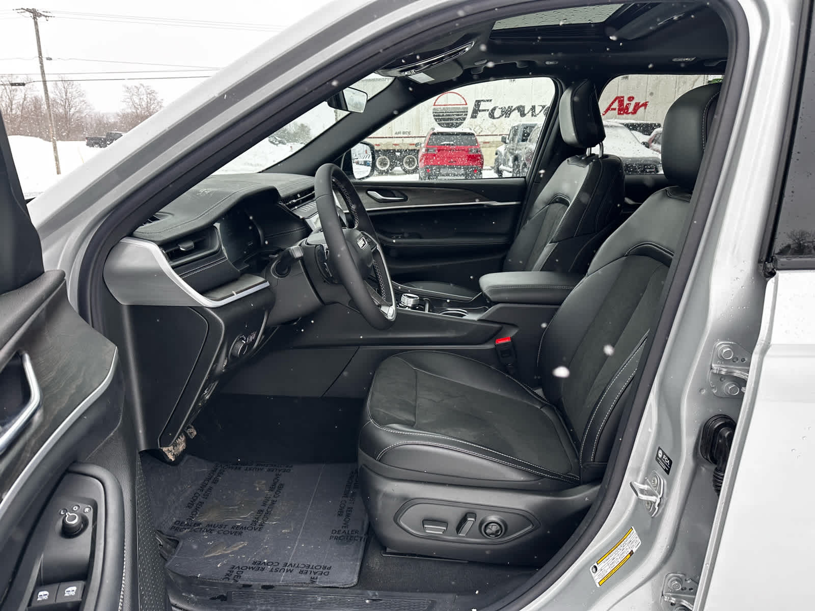 2026 Jeep Grand Cherokee GRAND CHEROKEE LAREDO ALTITUDE 4X4