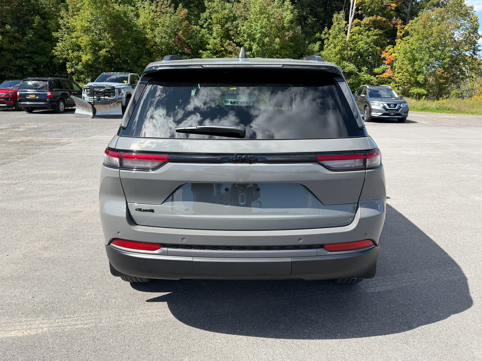 2027 Jeep Grand Cherokee GRAND CHEROKEE LAREDO ALTITUDE 4X4