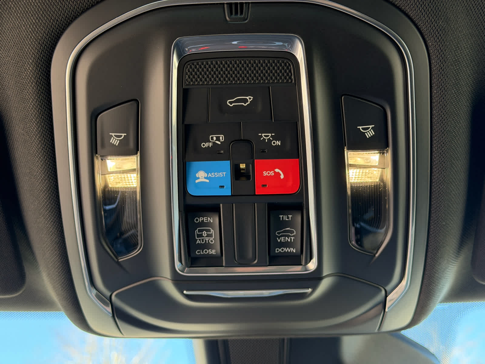 2027 Jeep Grand Cherokee GRAND CHEROKEE LAREDO ALTITUDE 4X4