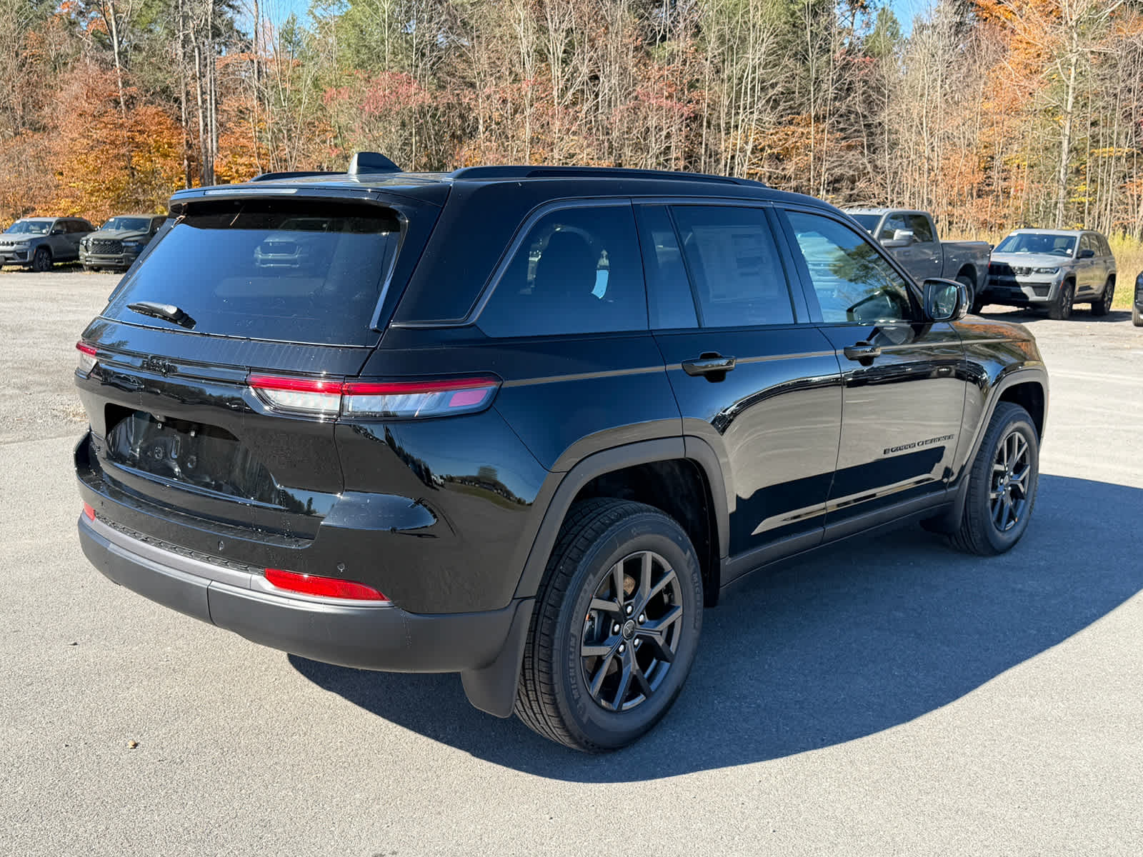 2027 Jeep Grand Cherokee GRAND CHEROKEE LAREDO ALTITUDE 4X4