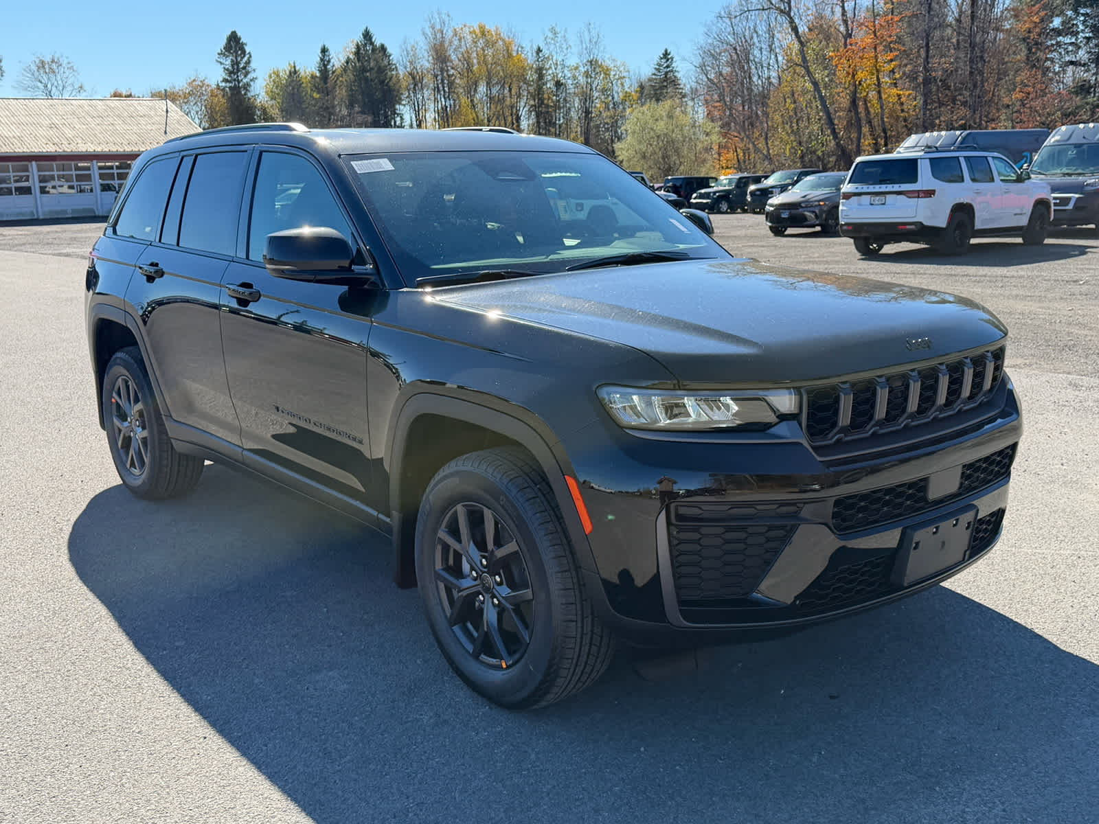 2027 Jeep Grand Cherokee GRAND CHEROKEE LAREDO ALTITUDE 4X4