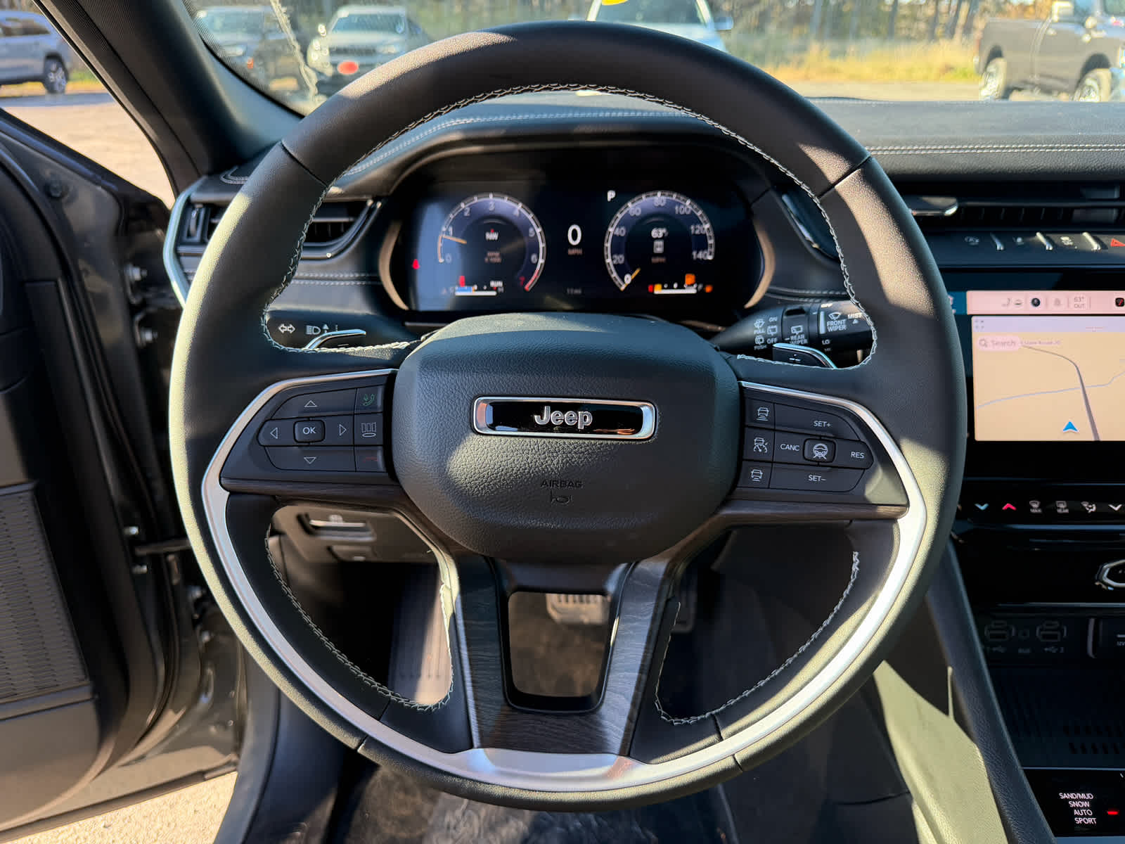 2027 Jeep Grand Cherokee GRAND CHEROKEE LAREDO ALTITUDE 4X4