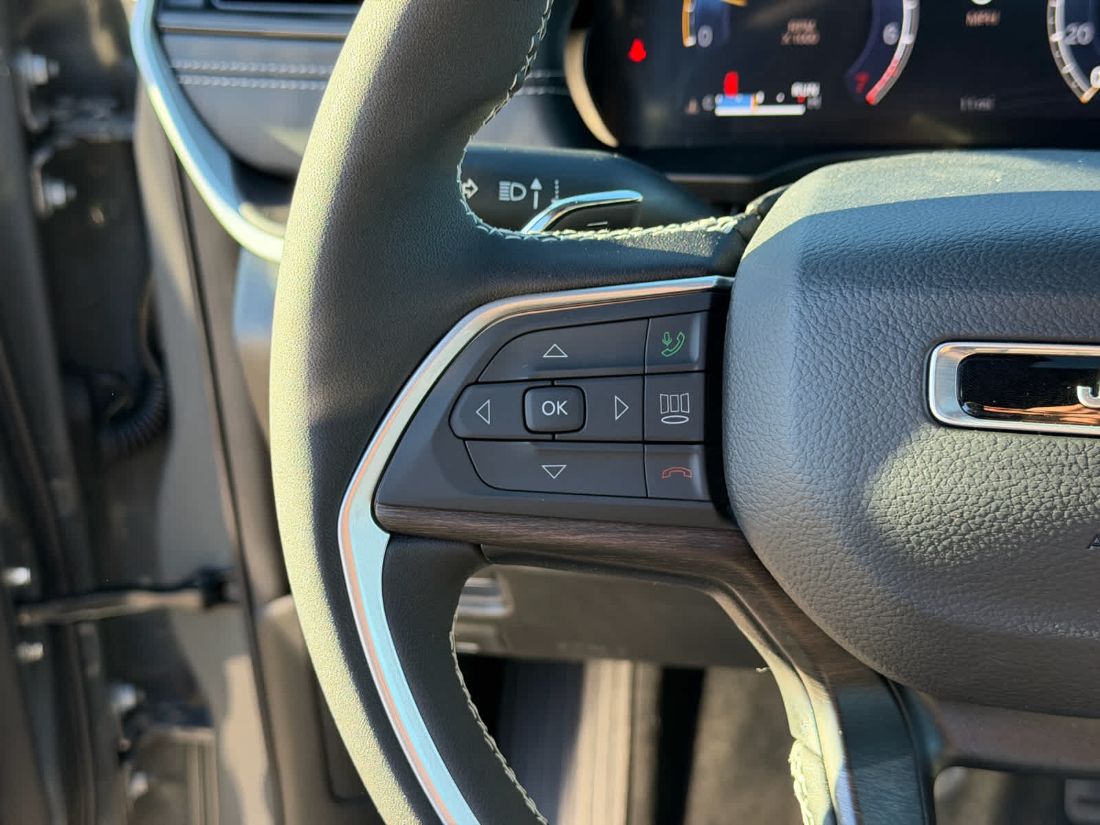2027 Jeep Grand Cherokee GRAND CHEROKEE LAREDO ALTITUDE 4X4