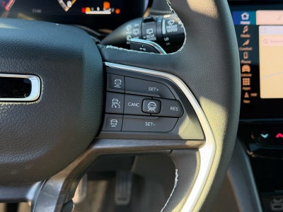 2027 Jeep Grand Cherokee GRAND CHEROKEE LAREDO ALTITUDE 4X4