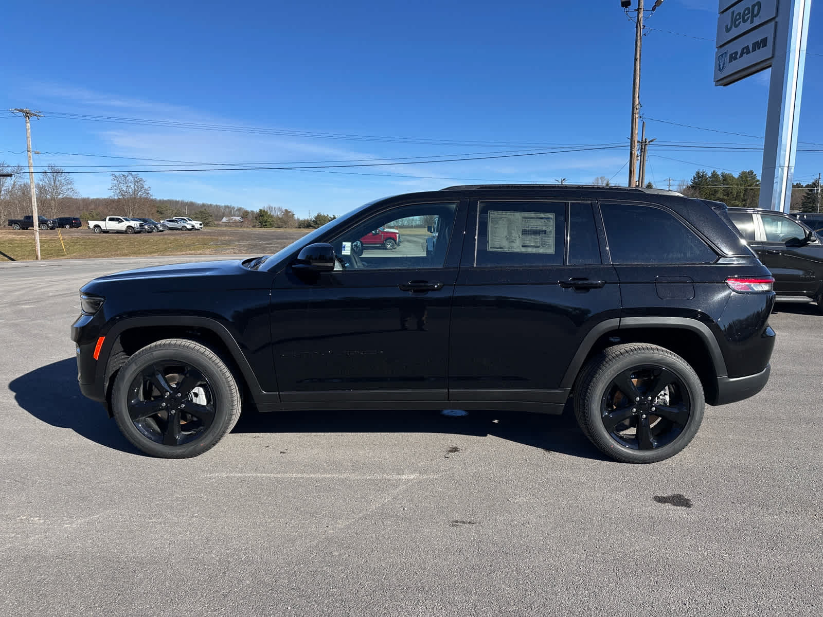 2025 Jeep Grand Cherokee GRAND CHEROKEE LIMITED 4X4