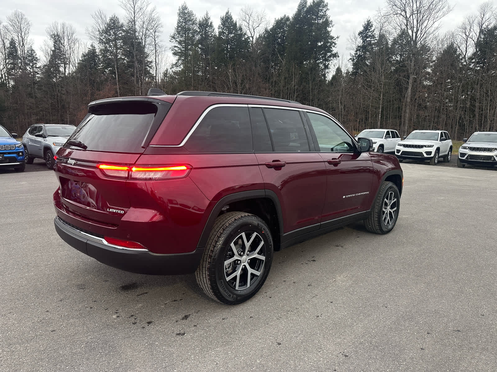 2025 Jeep Grand Cherokee GRAND CHEROKEE LIMITED 4X4