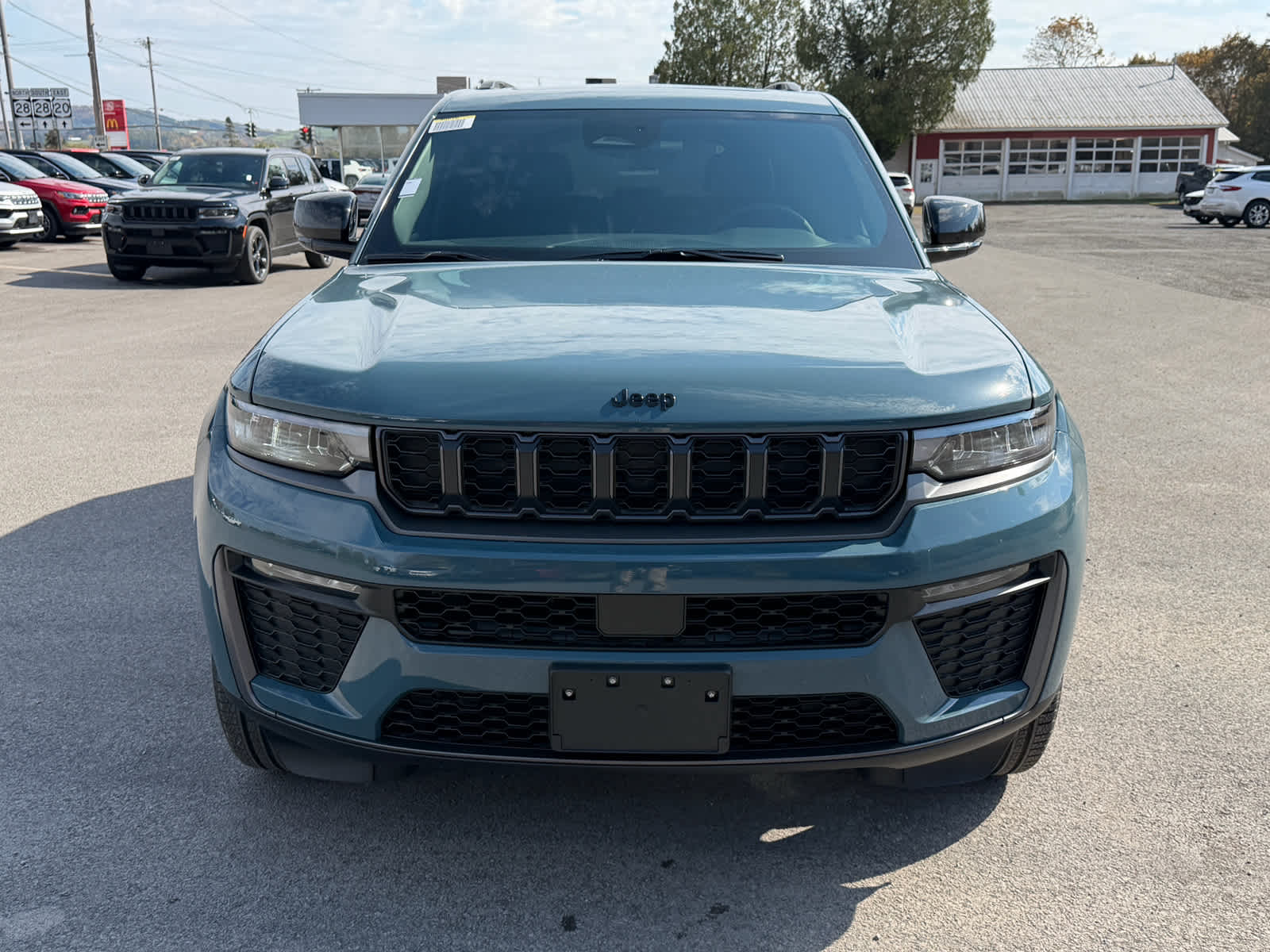 2027 Jeep Grand Cherokee GRAND CHEROKEE LIMITED 4X4