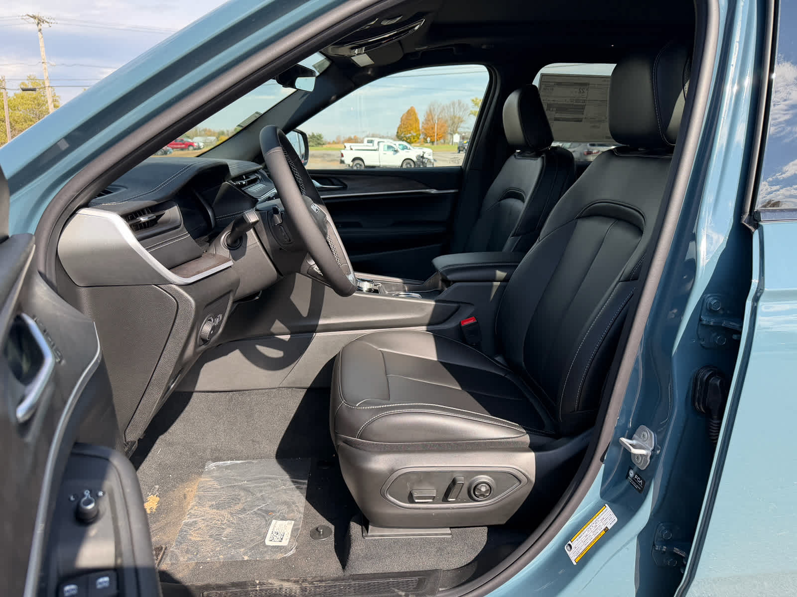 2027 Jeep Grand Cherokee GRAND CHEROKEE LIMITED 4X4