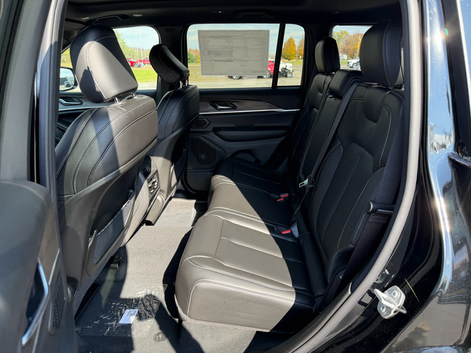 2027 Jeep Grand Cherokee GRAND CHEROKEE LIMITED 4X4