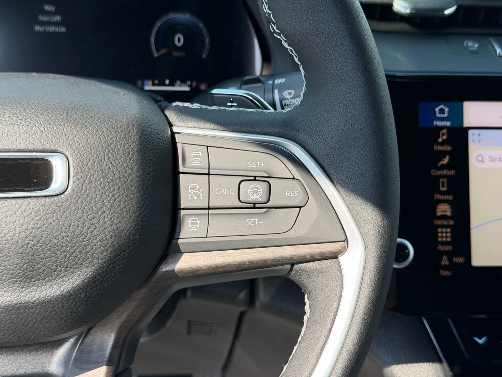2027 Jeep Grand Cherokee GRAND CHEROKEE LIMITED 4X4