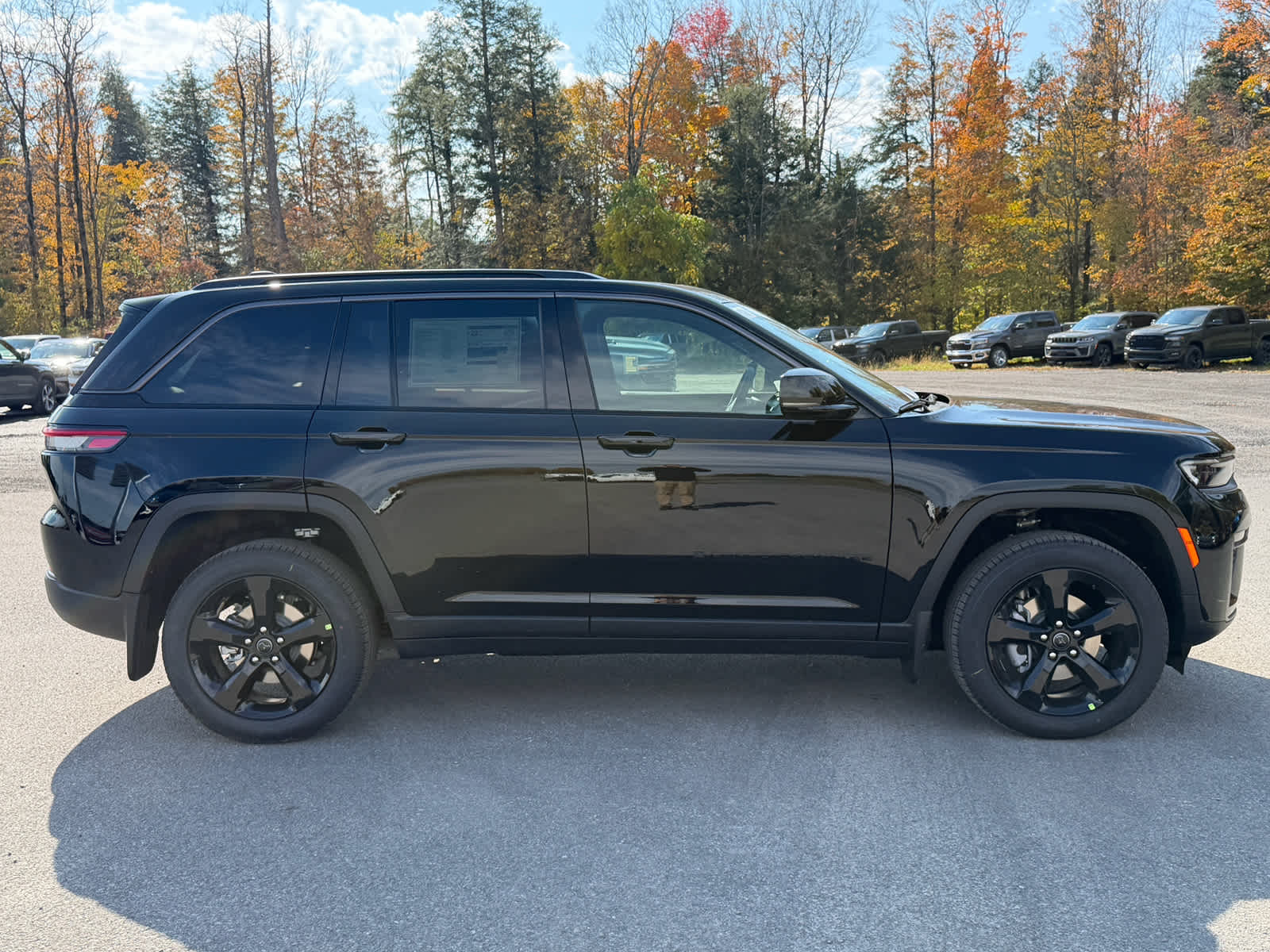 2027 Jeep Grand Cherokee GRAND CHEROKEE LIMITED 4X4