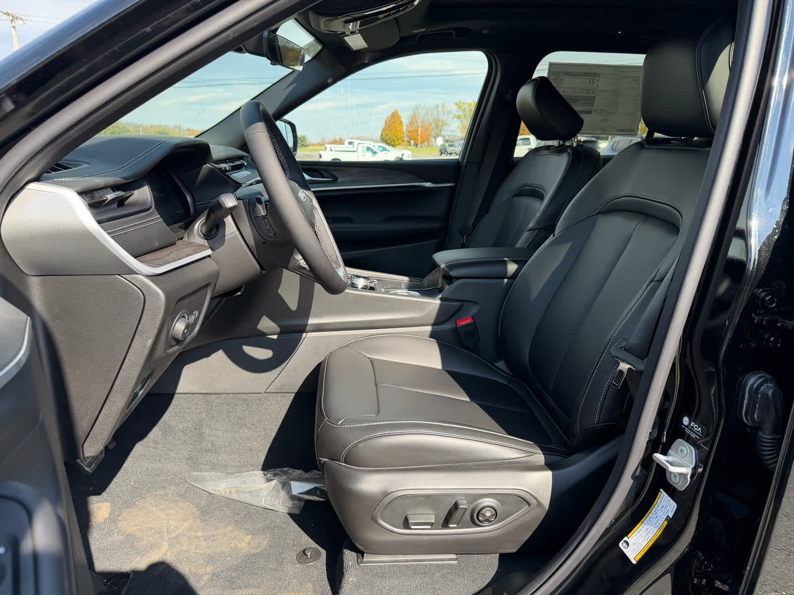 2027 Jeep Grand Cherokee GRAND CHEROKEE LIMITED 4X4