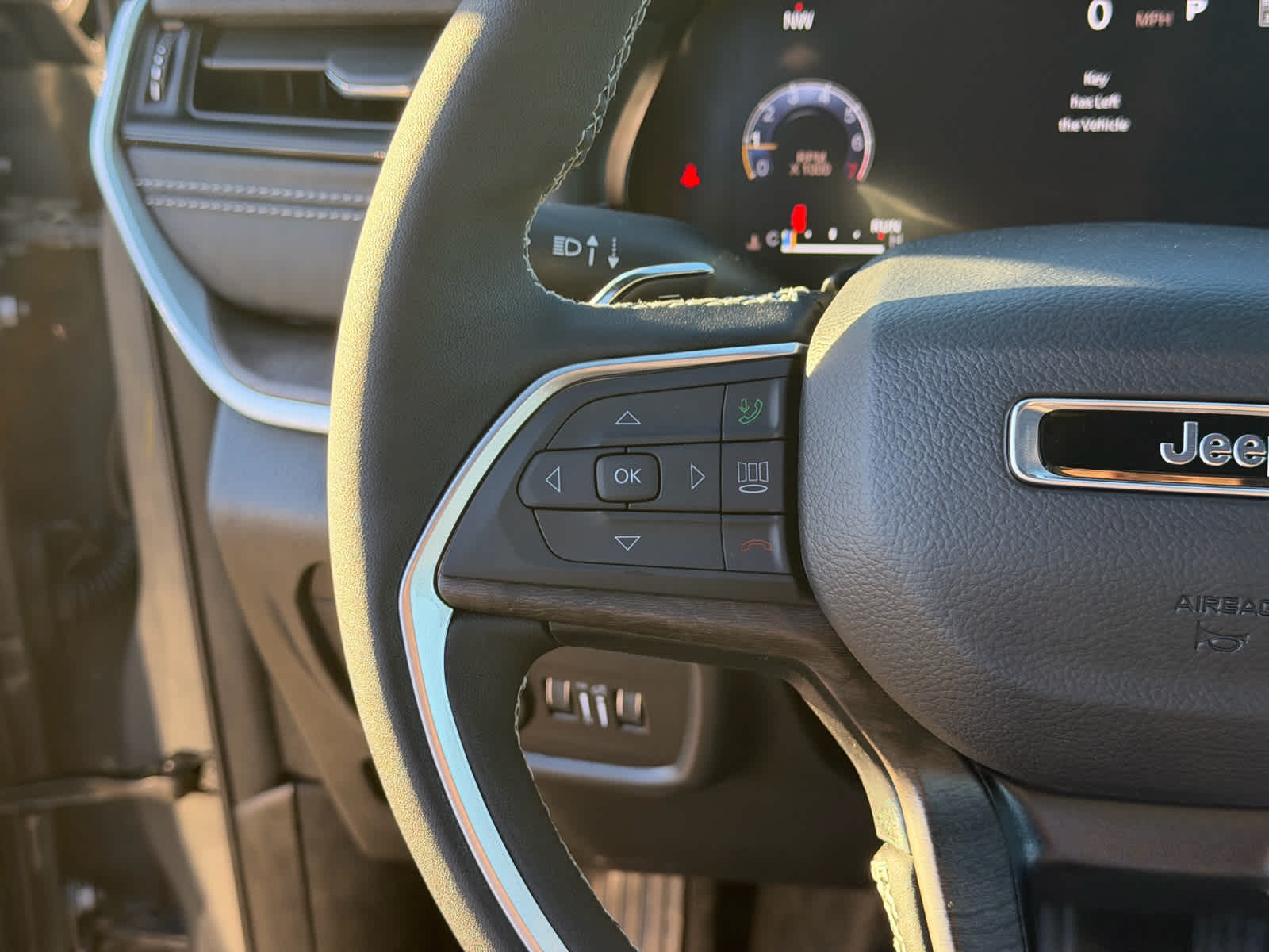 2027 Jeep Grand Cherokee GRAND CHEROKEE LIMITED 4X4